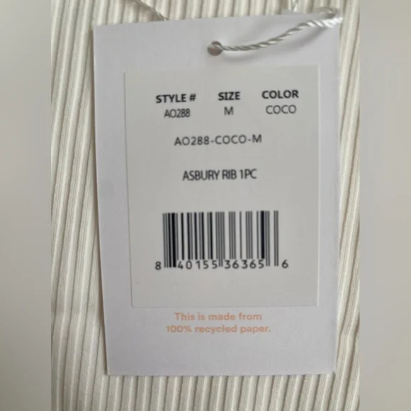 Andie The Asbury Ribbed One Piece Swimsuit High neck Adjustable strap NWT Size M - Picture 2 of 9